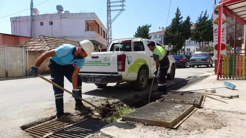 YAKLAŞAN KIŞ MEVSİMİ ÖNCESİNDE MAZGALLAR TEMİZLENİYOR