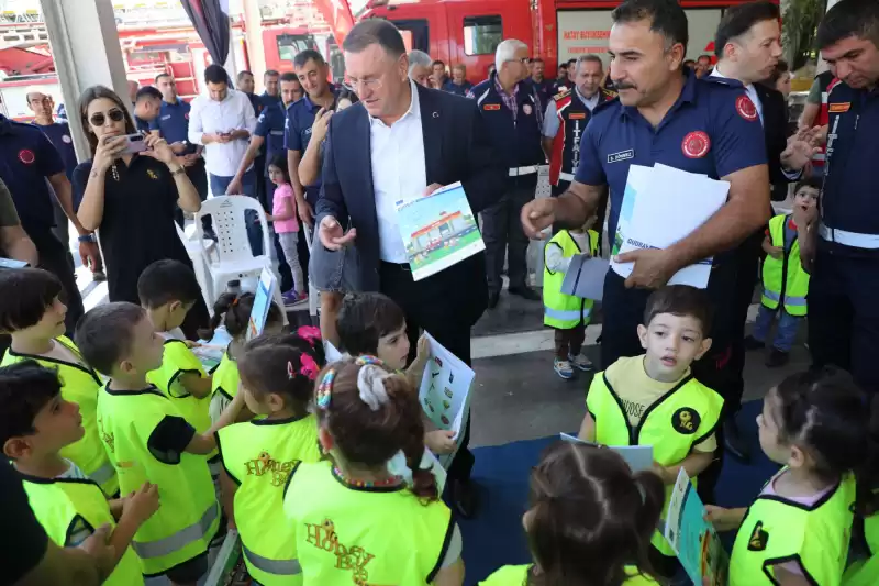 LÜTFÜ SAVAŞ: İTFAİYE PERSONELİMİZ GECE GÜNDÜZ DEMEDEN GÖREVİ BAŞINDA 