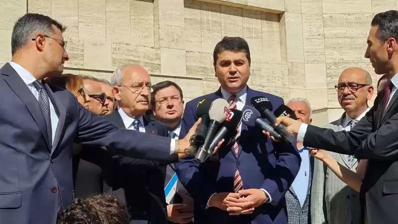  Kılıçdaroğlu Genel Başkan Gültekin Uysal'ı Ziyaret Sonrası Balgat Kardeşler Taksi Esnafını Ziyaret Ettiler