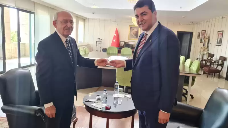  Kılıçdaroğlu Genel Başkan Gültekin Uysal'ı Ziyaret Sonrası Balgat Kardeşler Taksi Esnafını Ziyaret Ettiler