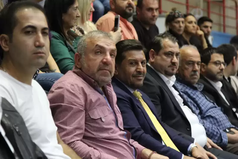 KADINLAR HATAY VOLEYBOL TAKINININ ANA SPONSORU RASUS KİMYA OLDU