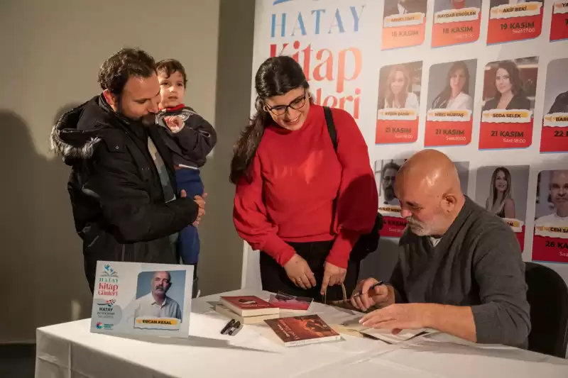 USTA OYUNCU VE YAZAR ERCAN KESAL HATAYLI SEVENLERİ İLE BULUŞTU