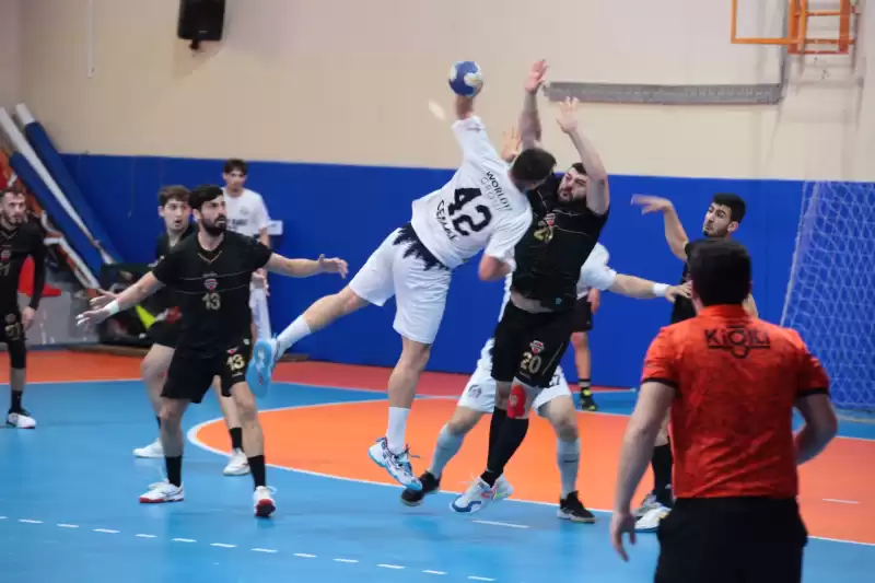 HATAY BÜYÜKŞEHİR BELEDİYESPOR-SPOR TOTO SPOR KULÜBÜ: 25-23