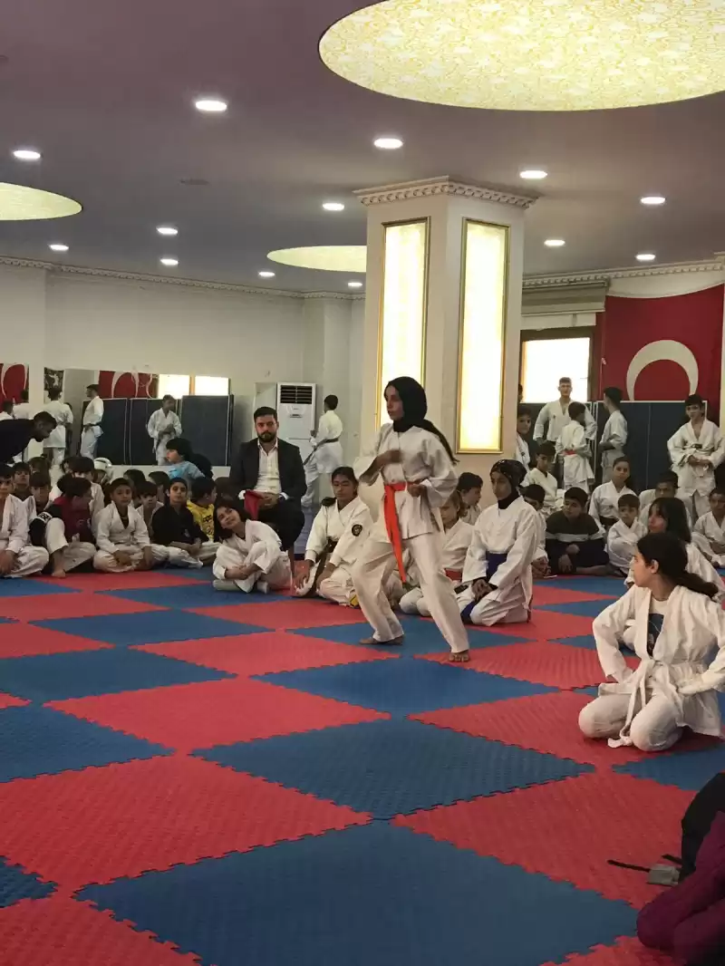 KARATE’DE KIRIKHAN BELEDİYESİ GENÇLİK VE SPOR KULÜBÜ HATAY ŞAMPİYONU