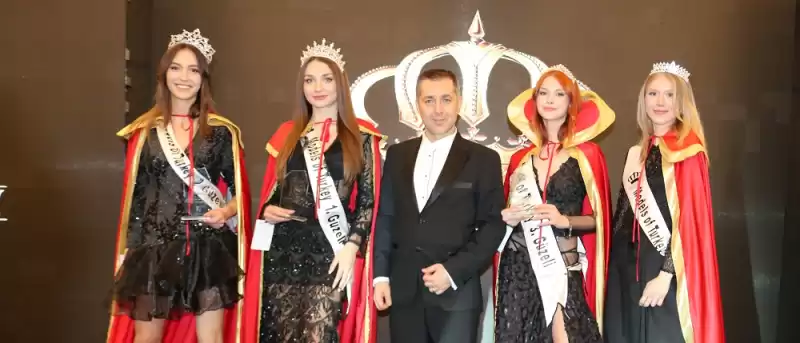 MODELS OF TURKEY GÜZELLİK YARIŞMASI GECEYE DAMGA VURDU