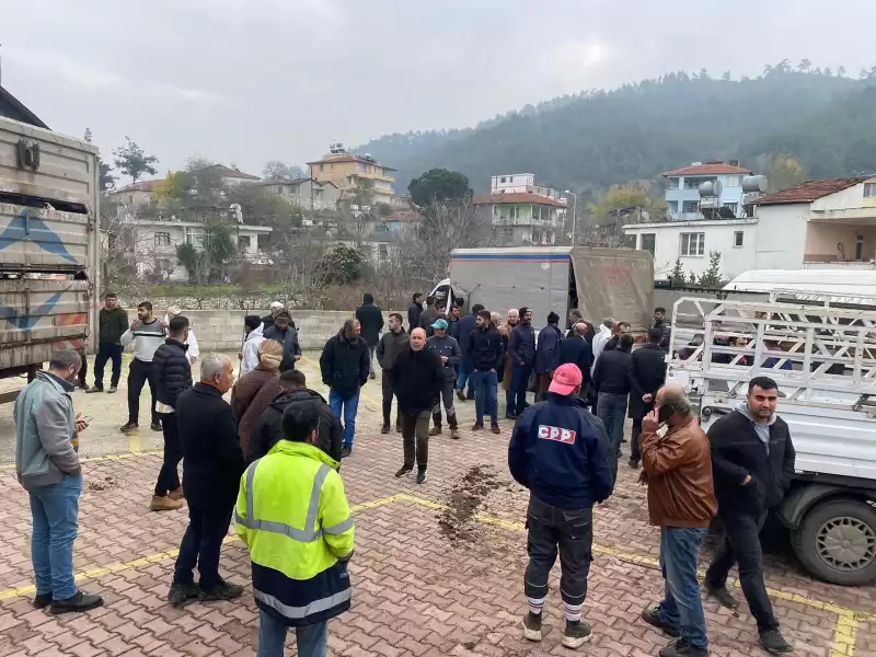 YALÇIN 42 Aileye 882 Adet Damızlık Keçi Ve Teke Dağıtımını Yaptı.