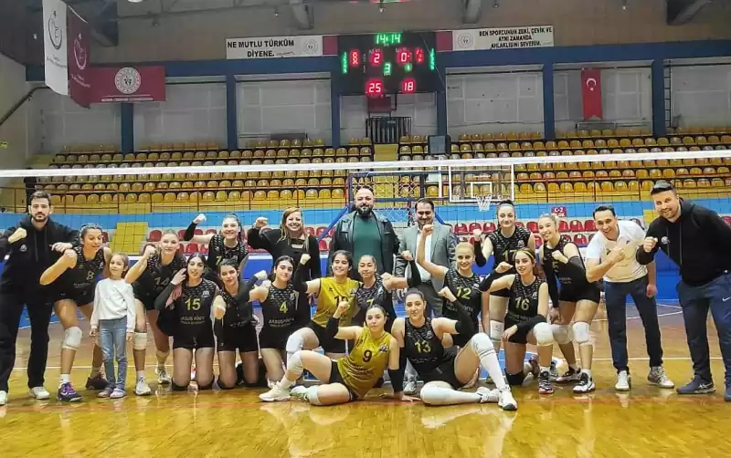 RASUS KİMYA HATAY VOLEYBOL 3  SİVAS ÖZEL İDARE 0