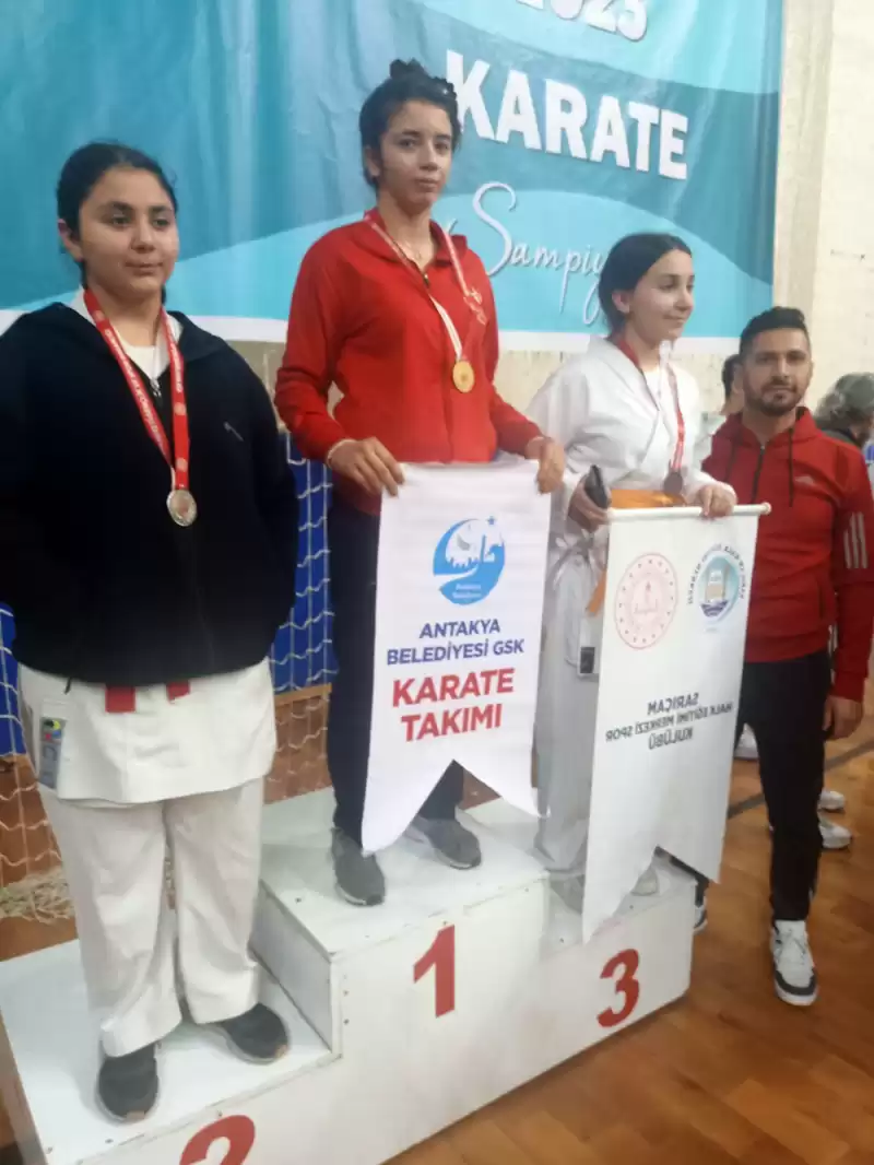 ANTAKYA BELEDİYESİ KARATE TAKIMINDAN BÜYÜK BAŞARI