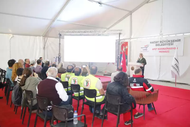 HATAY’DAKİ AKADEMİSYENLER “ HEP BİRLİKTE HATAY’I YENİDEN İNŞA EDELİM” ÇAĞRISI YAPTI