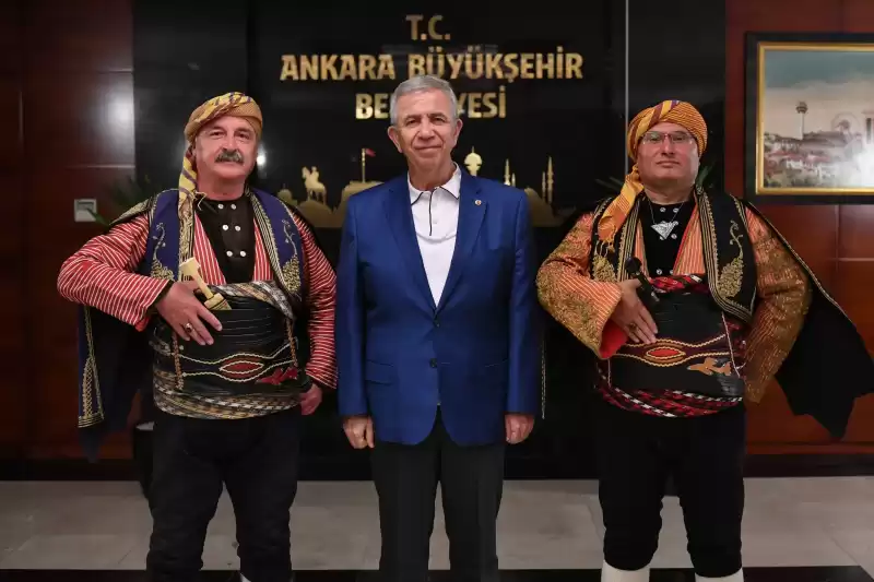 ANKARA KULÜBÜ DERNEĞİ’NDEN ABB BAŞKANI MANSUR YAVAŞ’A ANLAMLI ZİYARET