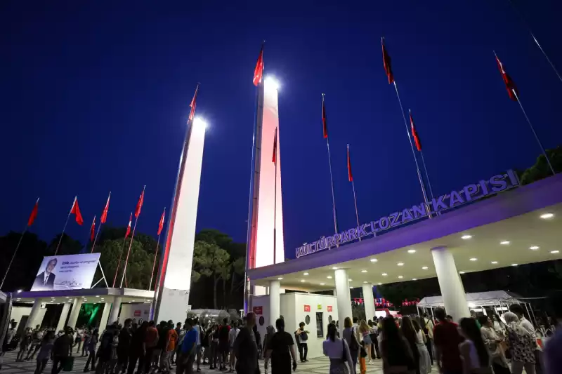 92. İzmir Enternasyonal Fuarı Ziyaretçilerini Bekliyor