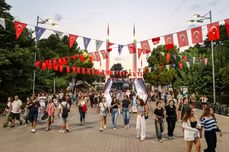 92. İzmir Enternasyonal Fuarı Ziyaretçilerini Bekliyor