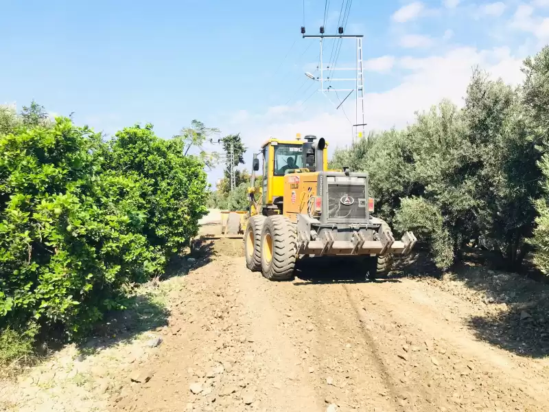 HUMMALI ÇALIŞMALARLA CADDE VE SOKAKLARIMIZI YENİLEMEYE DEVAM EDİYORUZ.