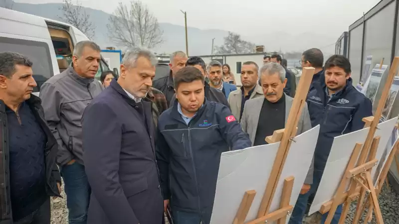 AK PARTİ HBB ADAYI MEHMET ÖNTÜRK, SAHAYA İNDİ