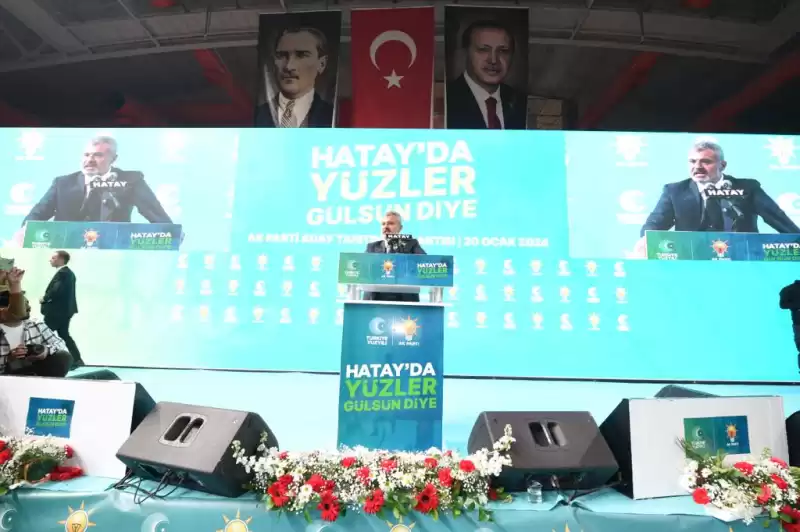 Öntürk, Değerli Babası Bekir Öntürk’ü Kırıkhan Mezarlığı’nda Ziyaret Ederek Başkanlık Yolculuğuna çıkmadan önce Dualarıyla Helallik Istedi.