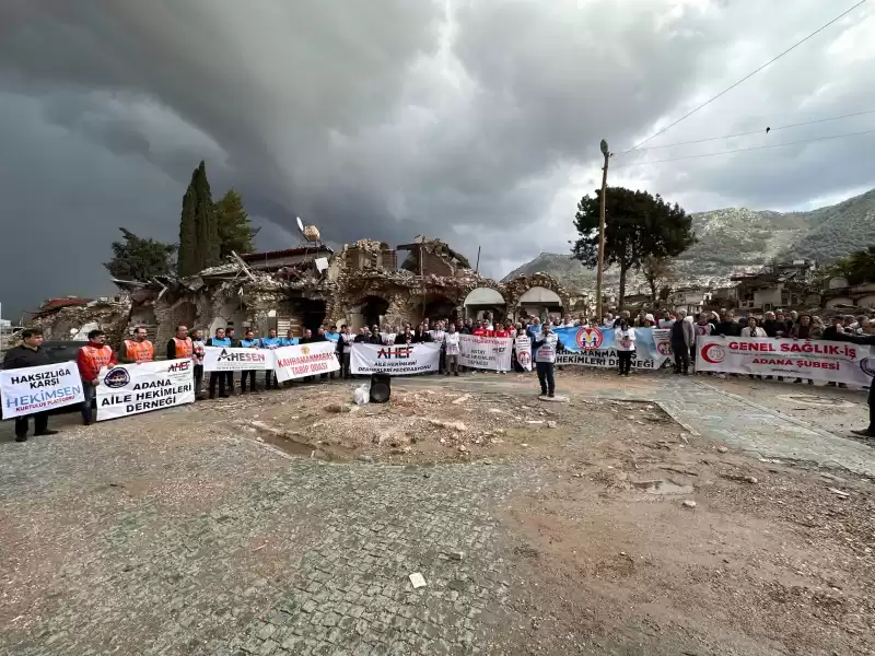 AİLE HEKİMLERİ HATAY’DA MESLEKTAŞLARINA DESTEK VERDİ