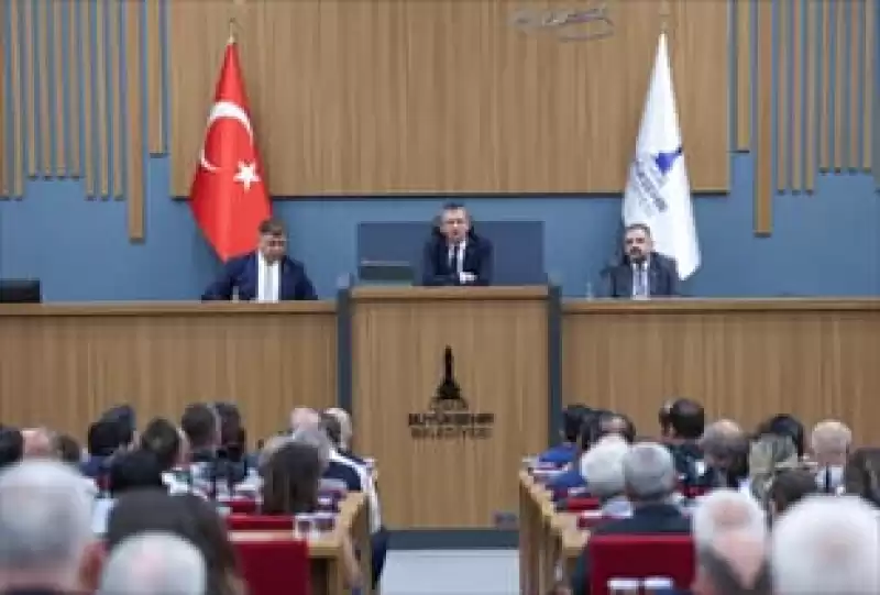 CHP Genel Başkanı Özel'den Başkanlar Zirvesi