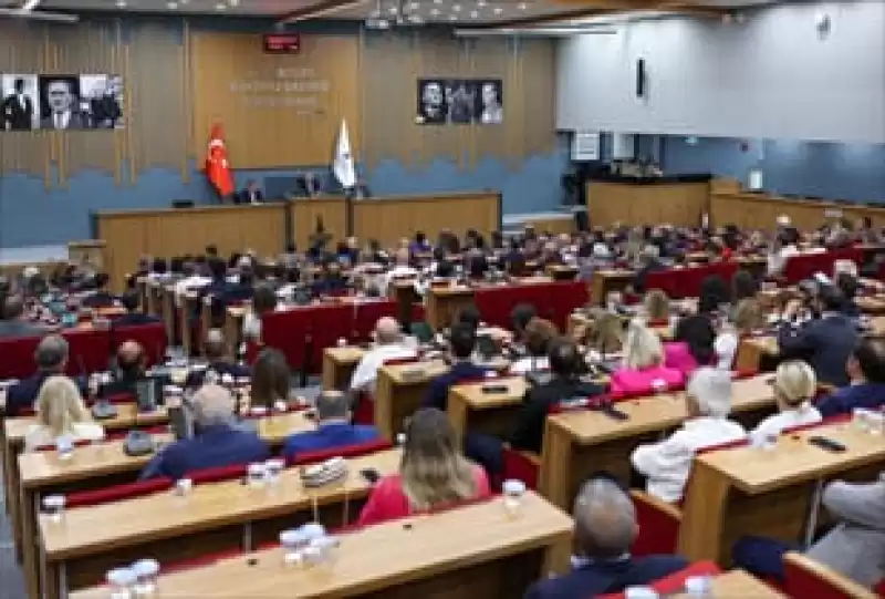 CHP Genel Başkanı Özel'den Başkanlar Zirvesi