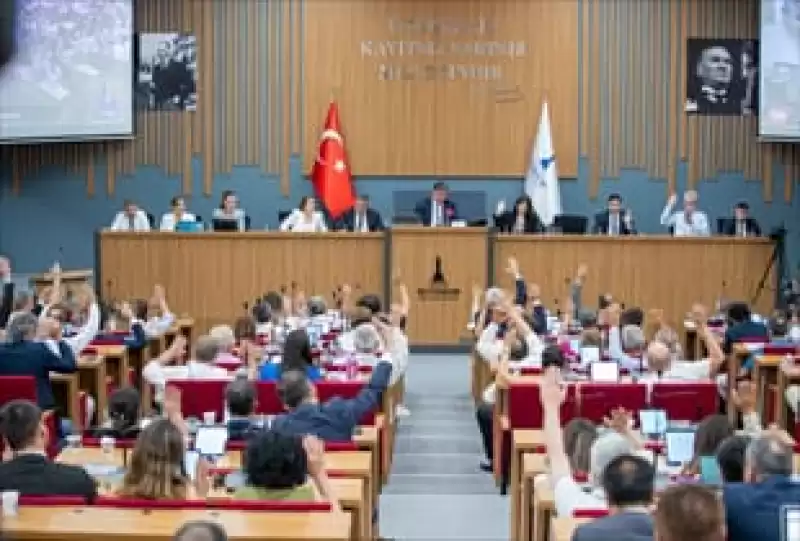 Başkan Tugay, TCDD’nin Hat Kirasına Yaptığı Fahiş Zamma Tepki Gösterdi “TCDD Fedakarlık Yapmalı”