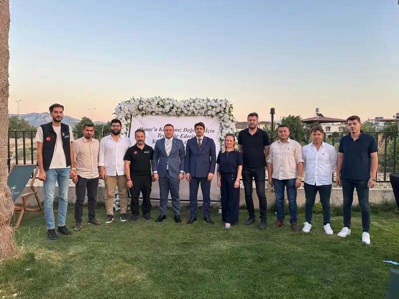 KALBİNİ HATAY’DA BIRAKAN AFAD VALİSİ DOĞUKAN MIZRAK’A ANLAMLI VEDA.